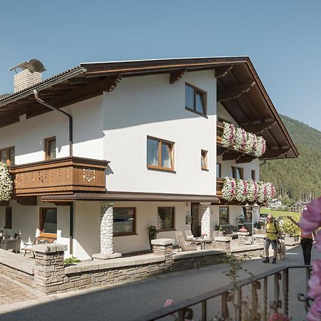 Hotel Haus Christine Ried im Zillertal Exteriér fotografie